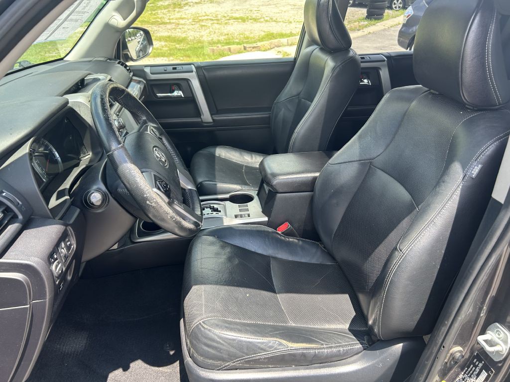 2016 Toyota 4Runner Image 9