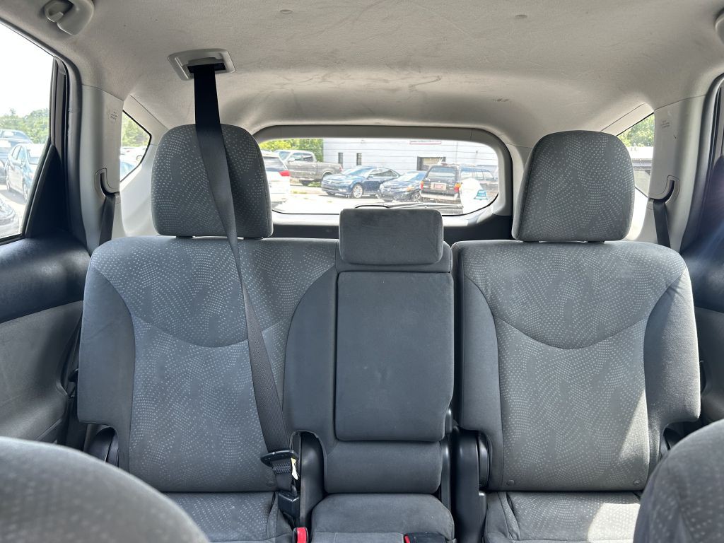 2014 Toyota Prius Image 21
