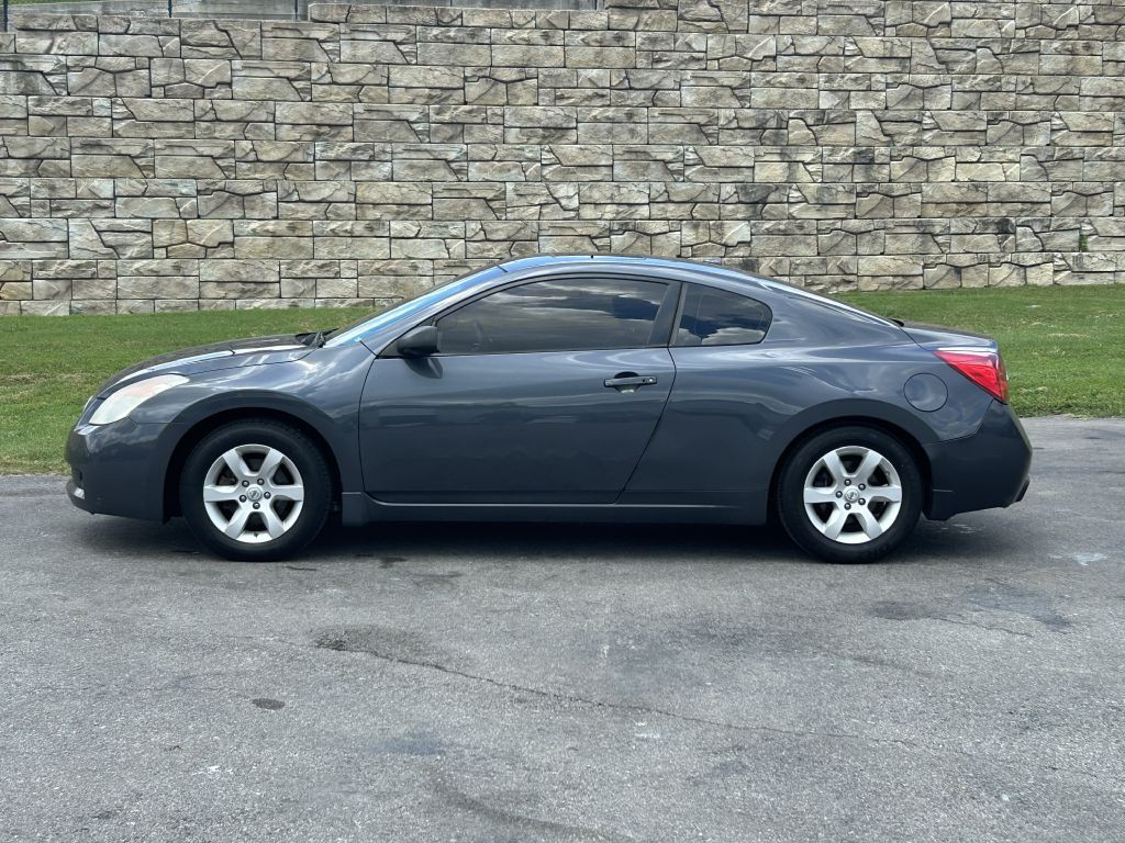 2009 Nissan Altima Image 2