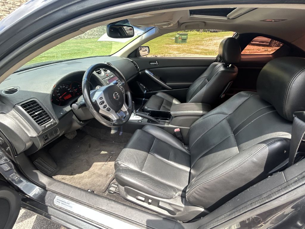 2009 Nissan Altima Image 10