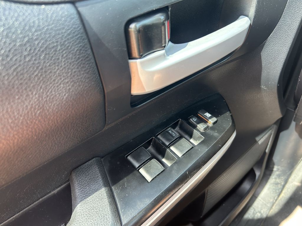 2014 Toyota Tundra Image 7