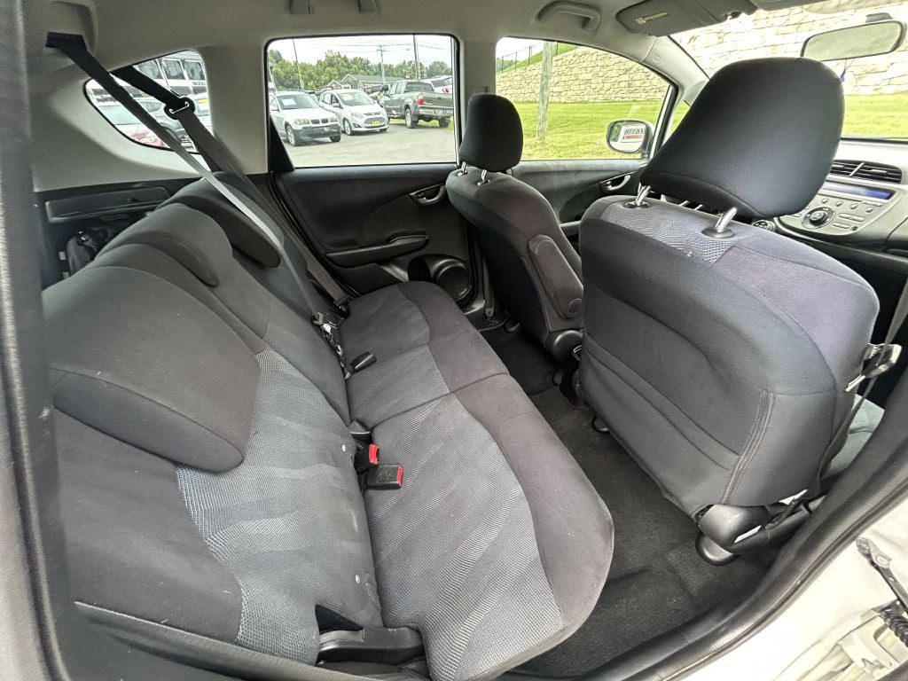 2011 Honda Fit Image 13