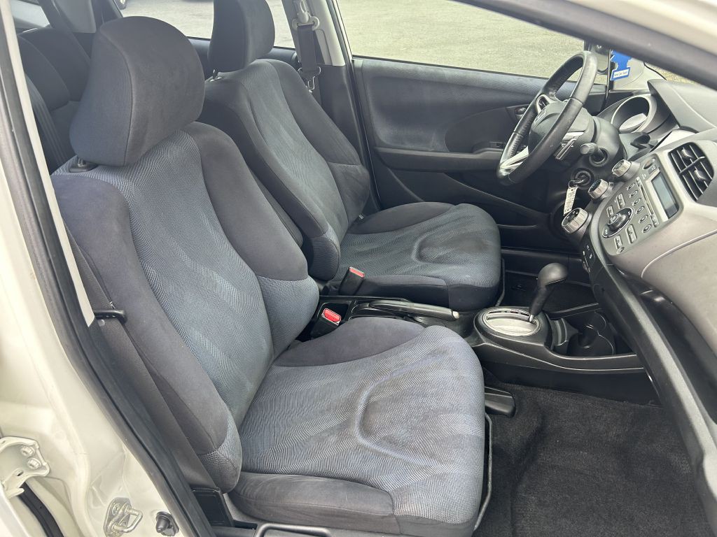 2011 Honda Fit Image 17