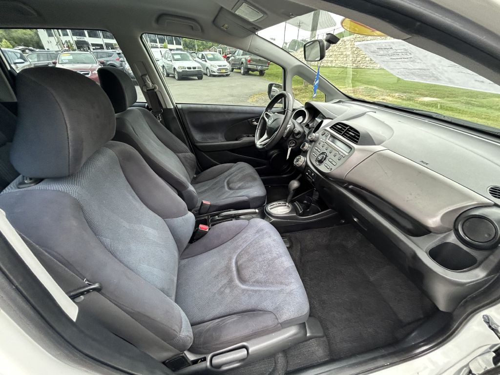 2011 Honda Fit Image 18