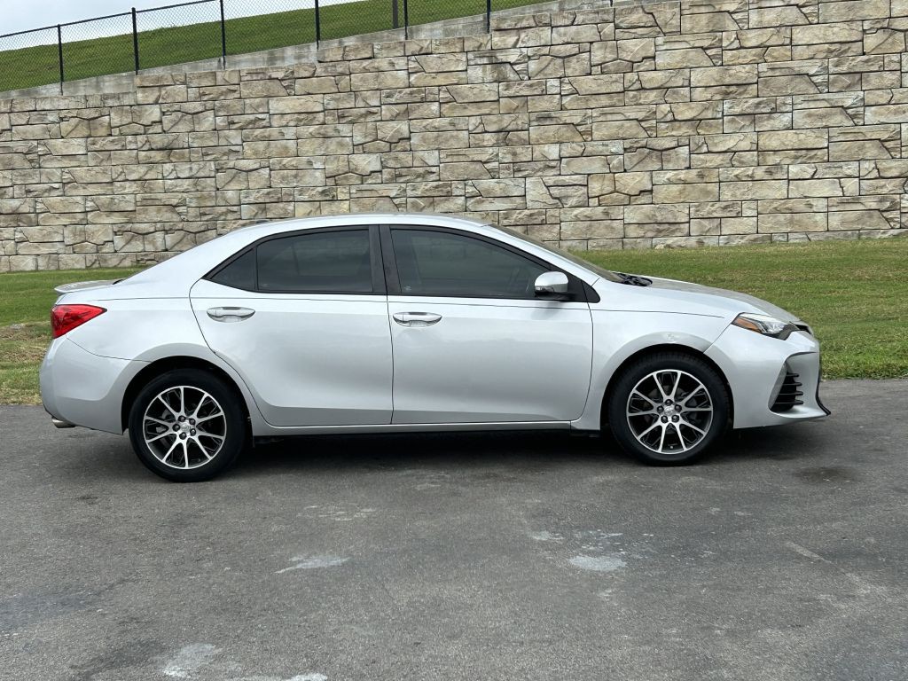 2017 Toyota Corolla Image 3