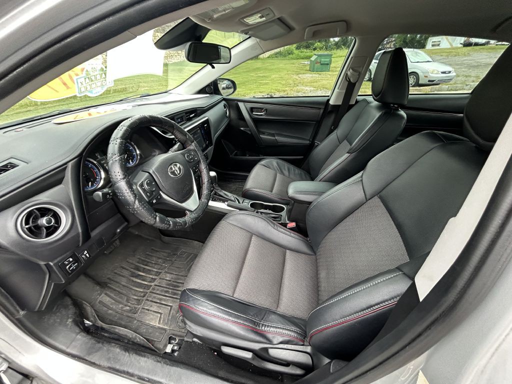 2017 Toyota Corolla Image 9
