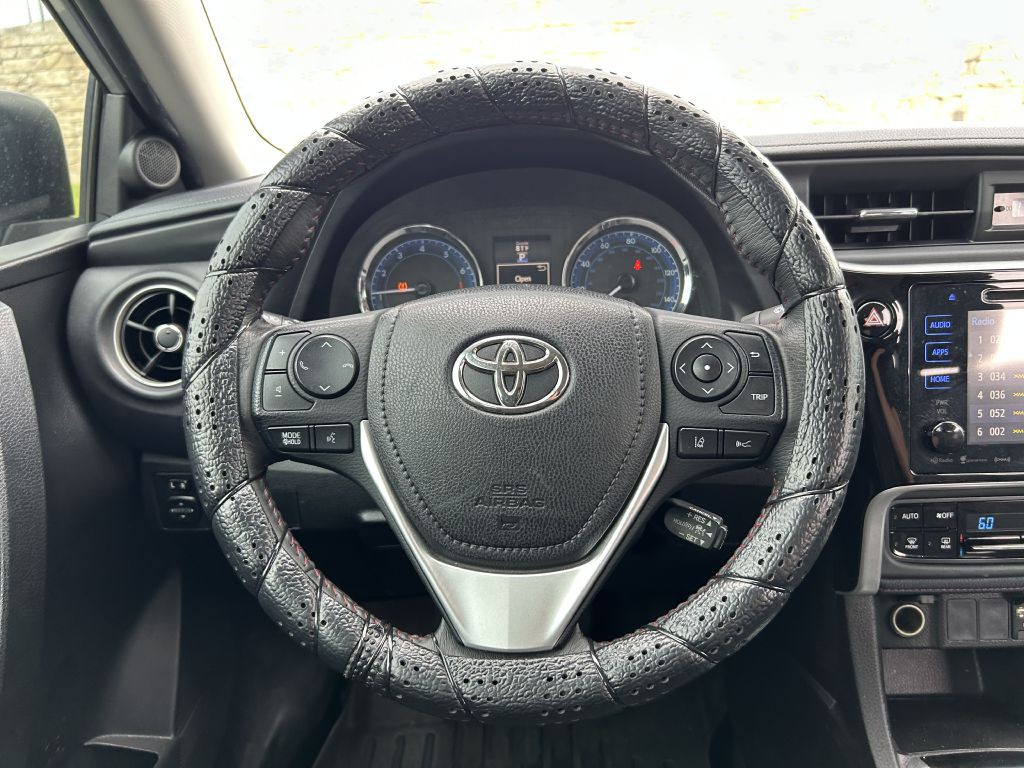 2017 Toyota Corolla Image 16