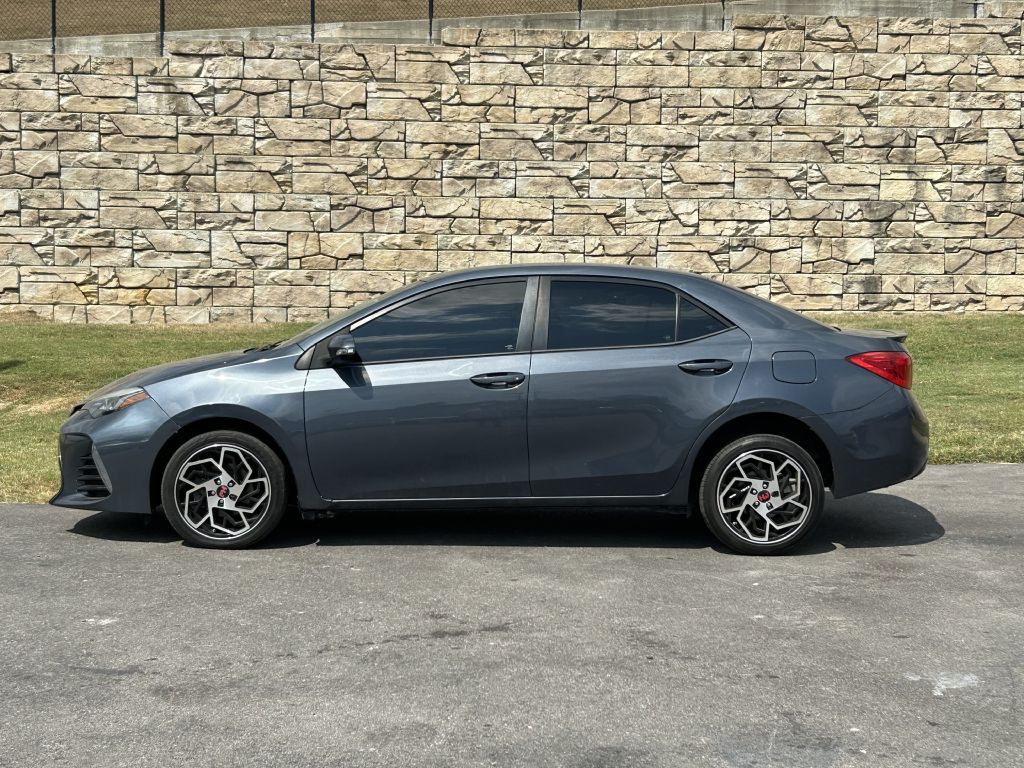 2017 Toyota Corolla Image 2