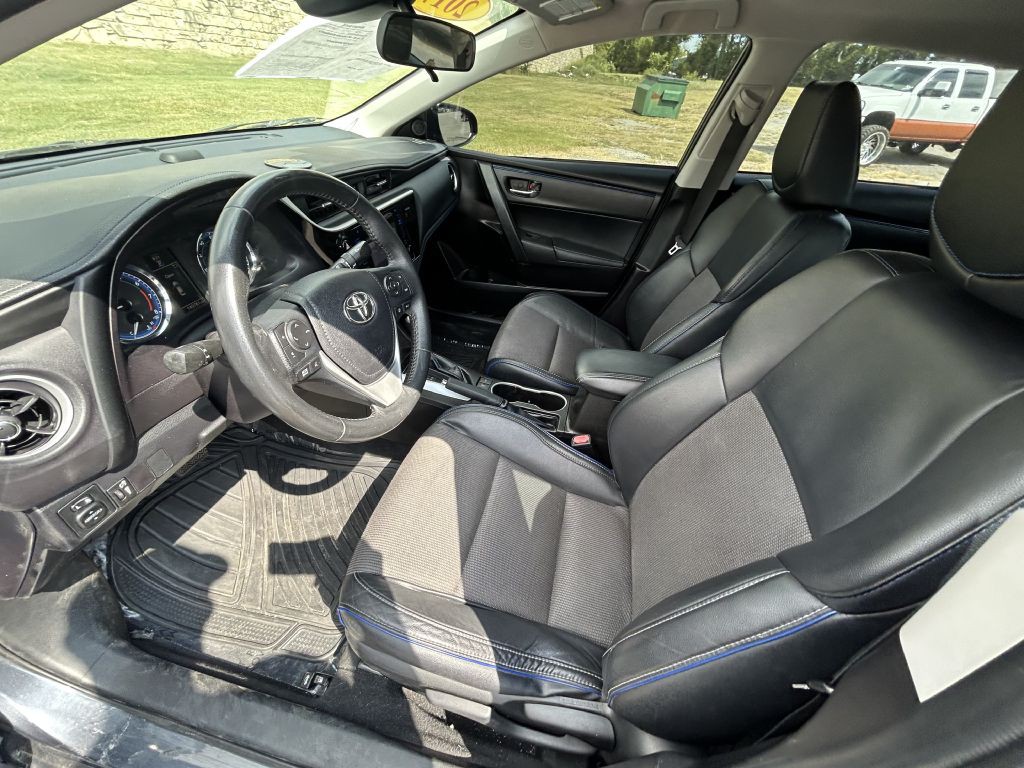 2017 Toyota Corolla Image 9