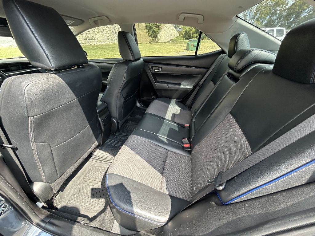 2017 Toyota Corolla Image 10