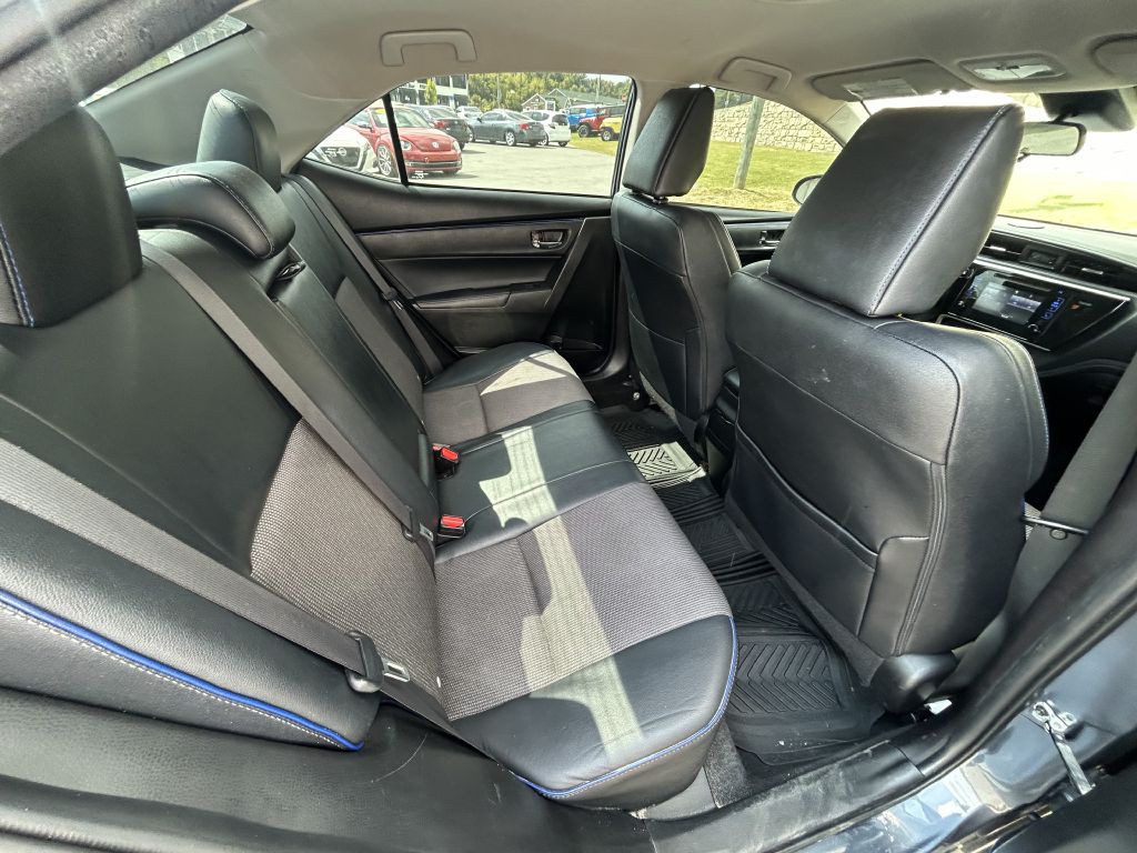 2017 Toyota Corolla Image 13