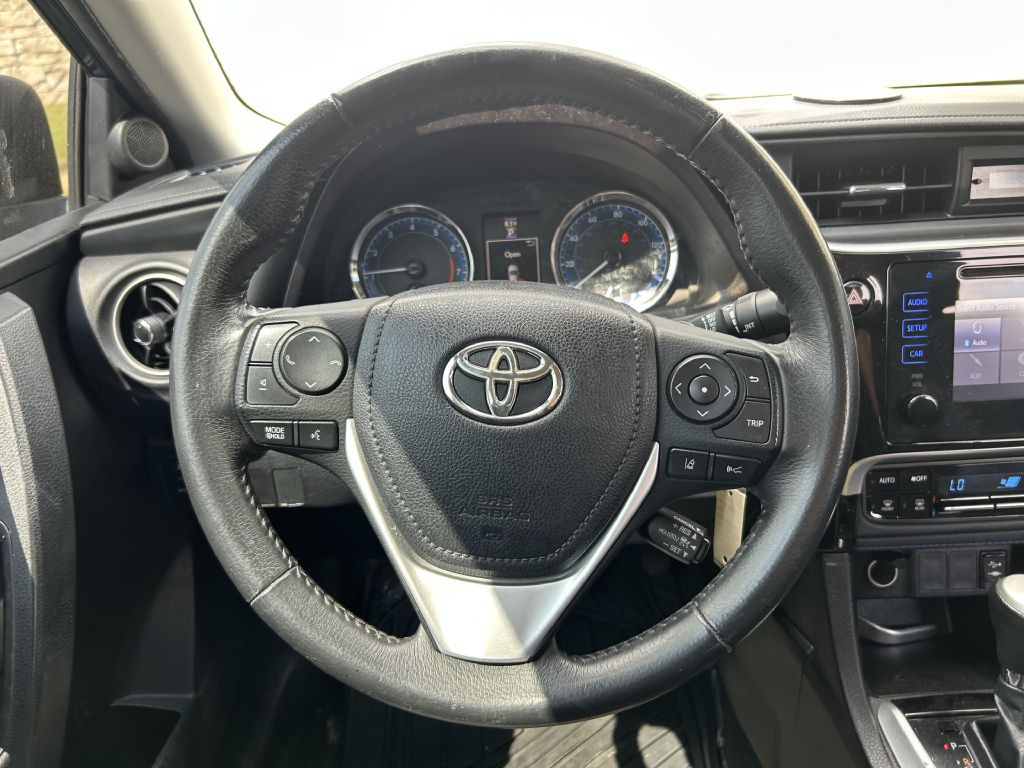 2017 Toyota Corolla Image 16