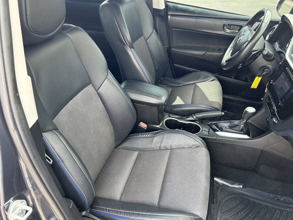 2017 Toyota Corolla Image 17