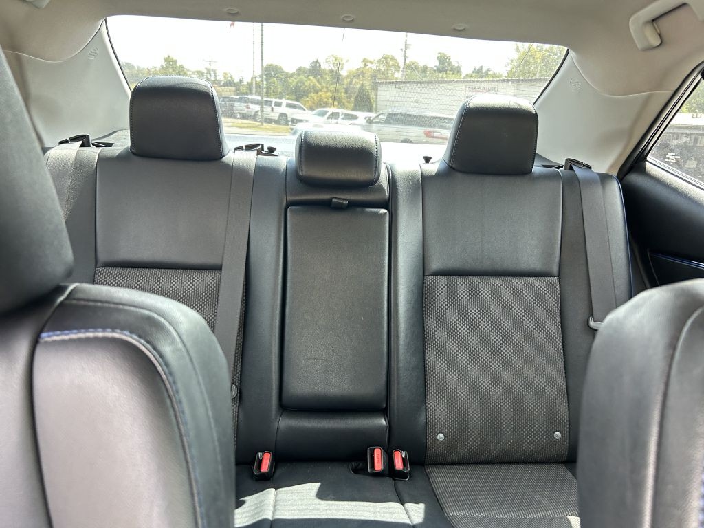 2017 Toyota Corolla Image 19
