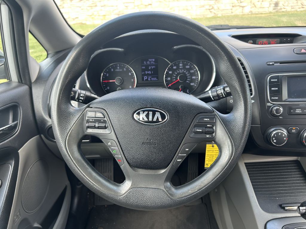 2016 Kia Forte Image 16