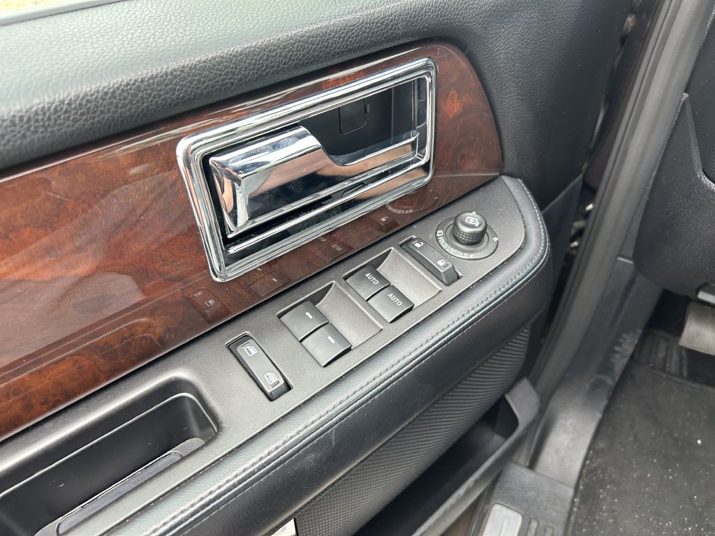 2017 Lincoln Navigator Image 7