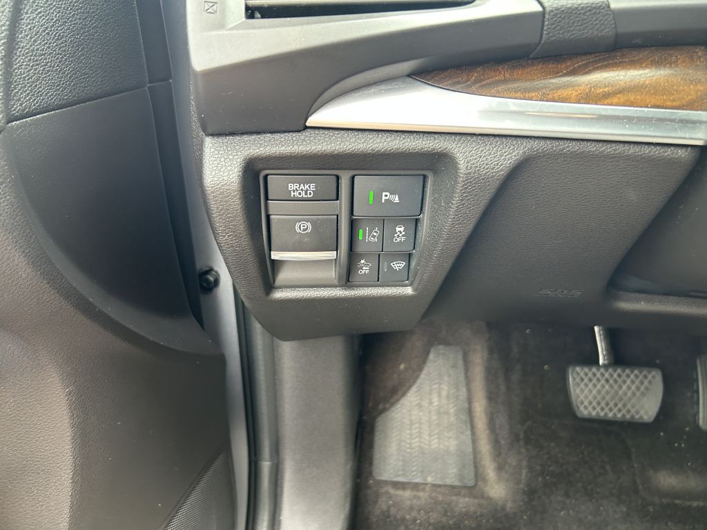2017 Acura MDX Image 8