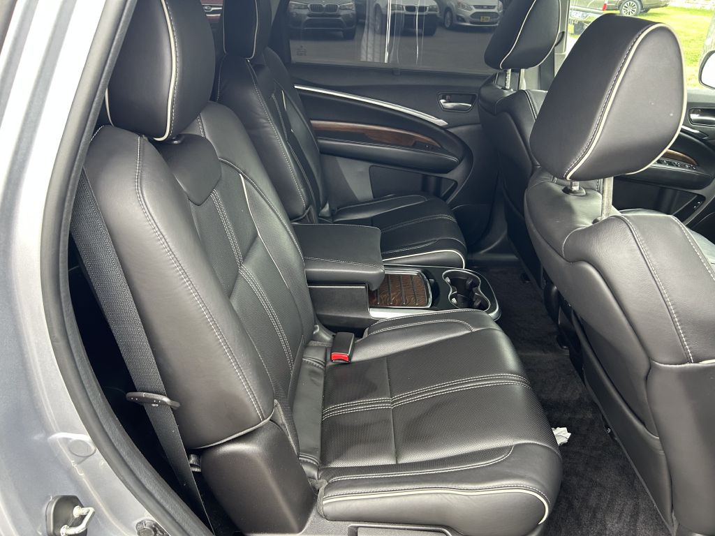 2017 Acura MDX Image 16