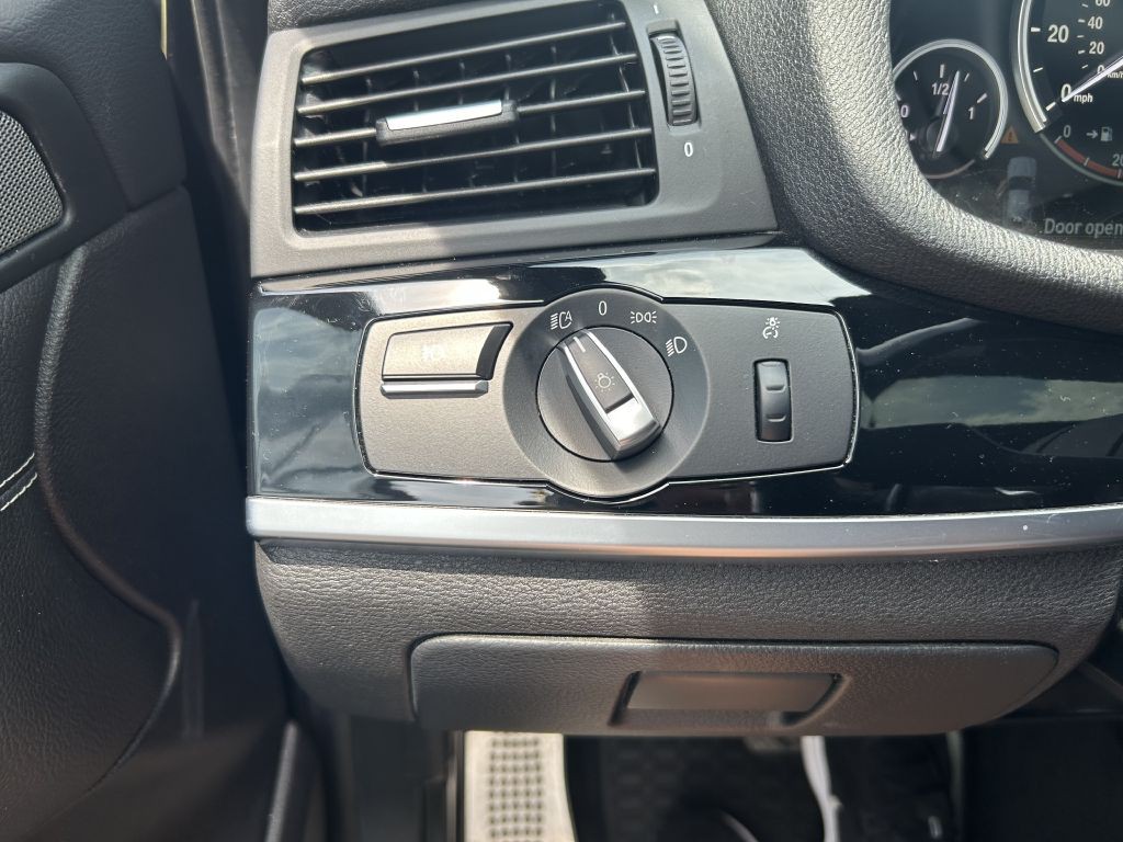 2017 BMW X4 Image 8