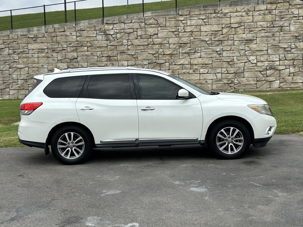2015 Nissan Pathfinder Image 3