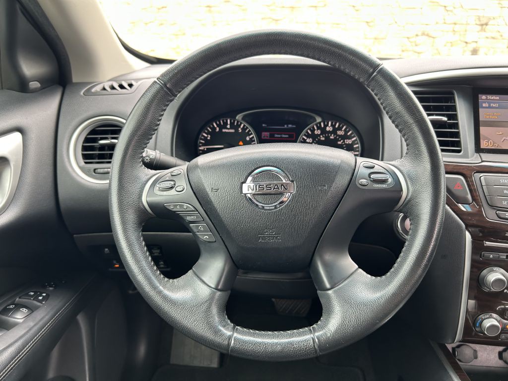 2015 Nissan Pathfinder Image 19
