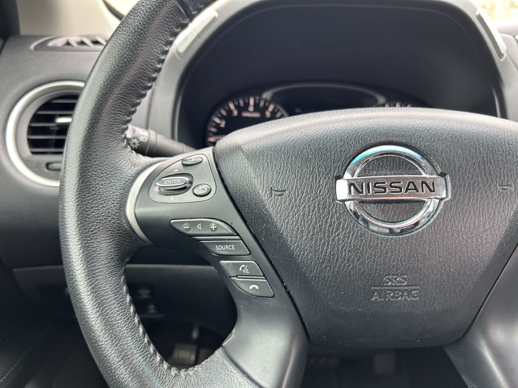 2015 Nissan Pathfinder Image 20