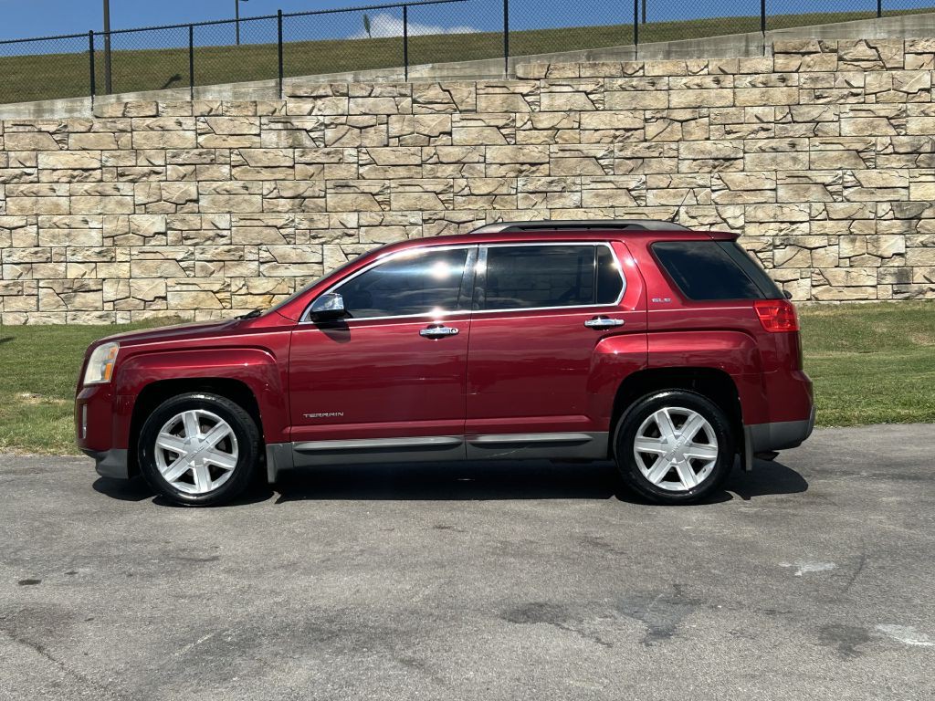 2010 GMC Terrain Image 2