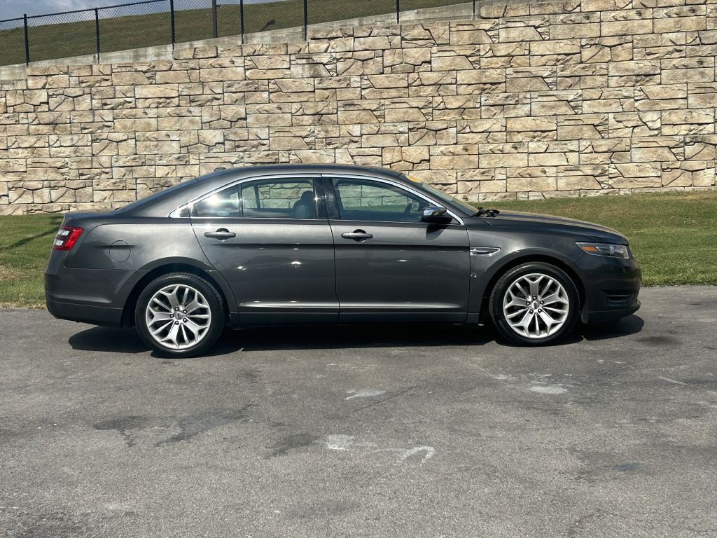 2019 Ford Taurus Image 3