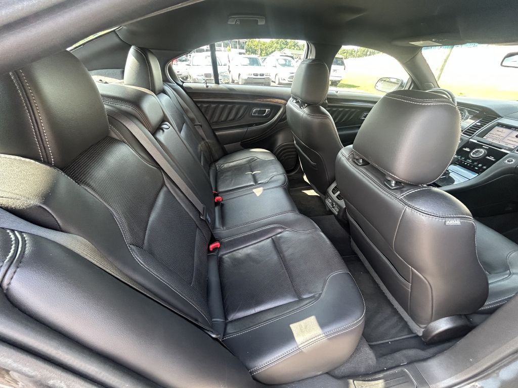 2019 Ford Taurus Image 12
