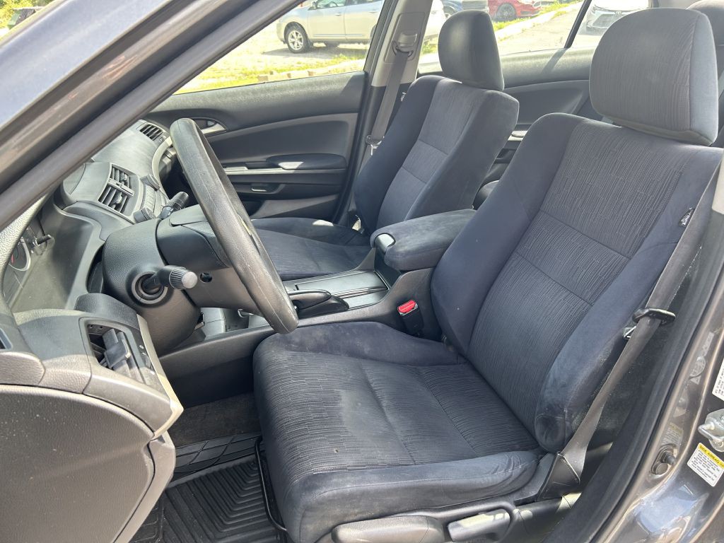 2012 Honda Accord Image 8