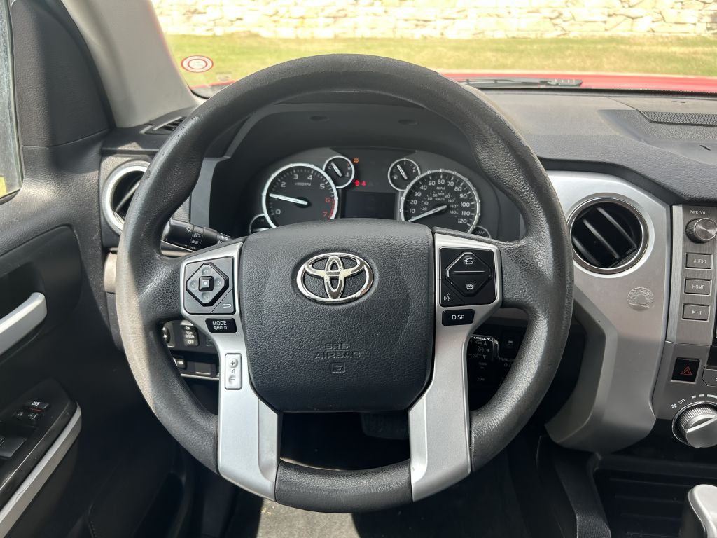 2016 Toyota Tundra Image 16