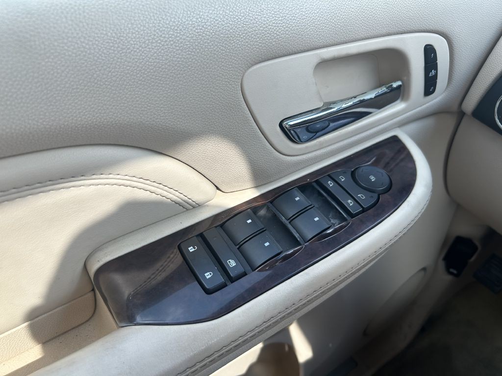 2007 Cadillac Escalade Image 7