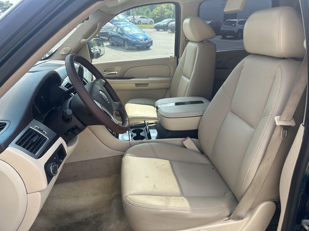 2007 Cadillac Escalade Image 8
