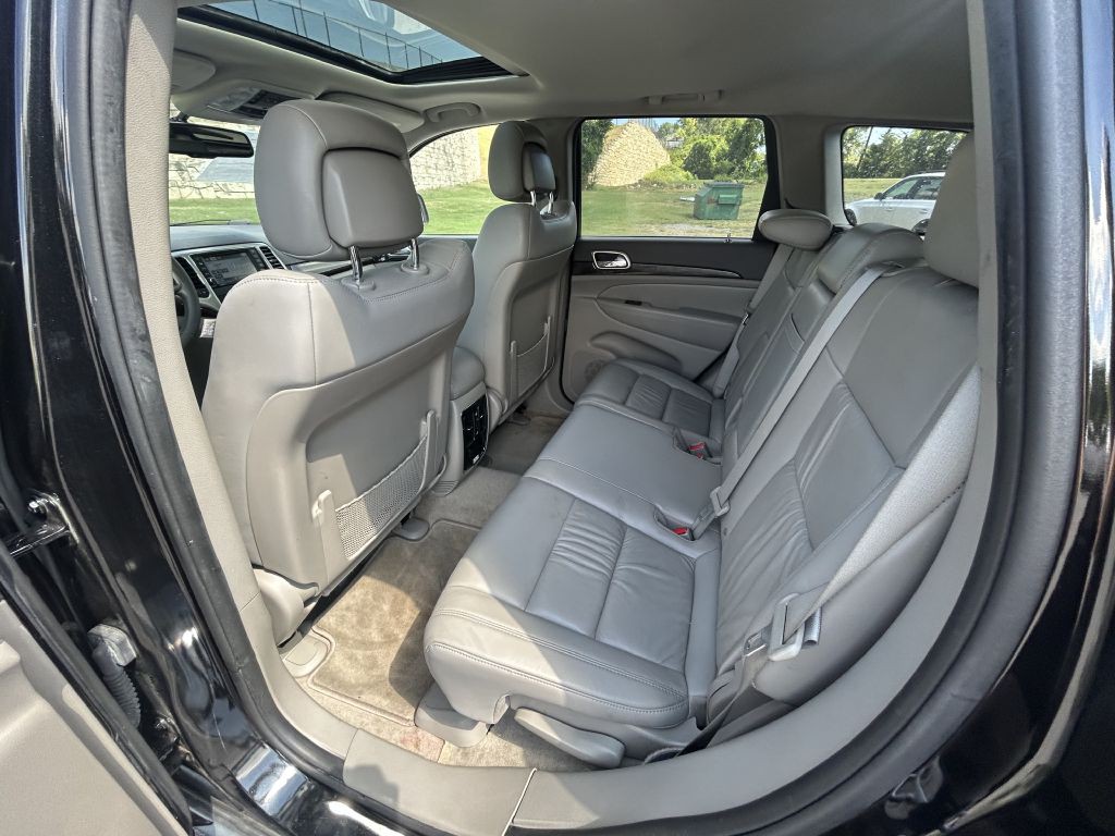 2012 Jeep Grand Cherokee Image 12