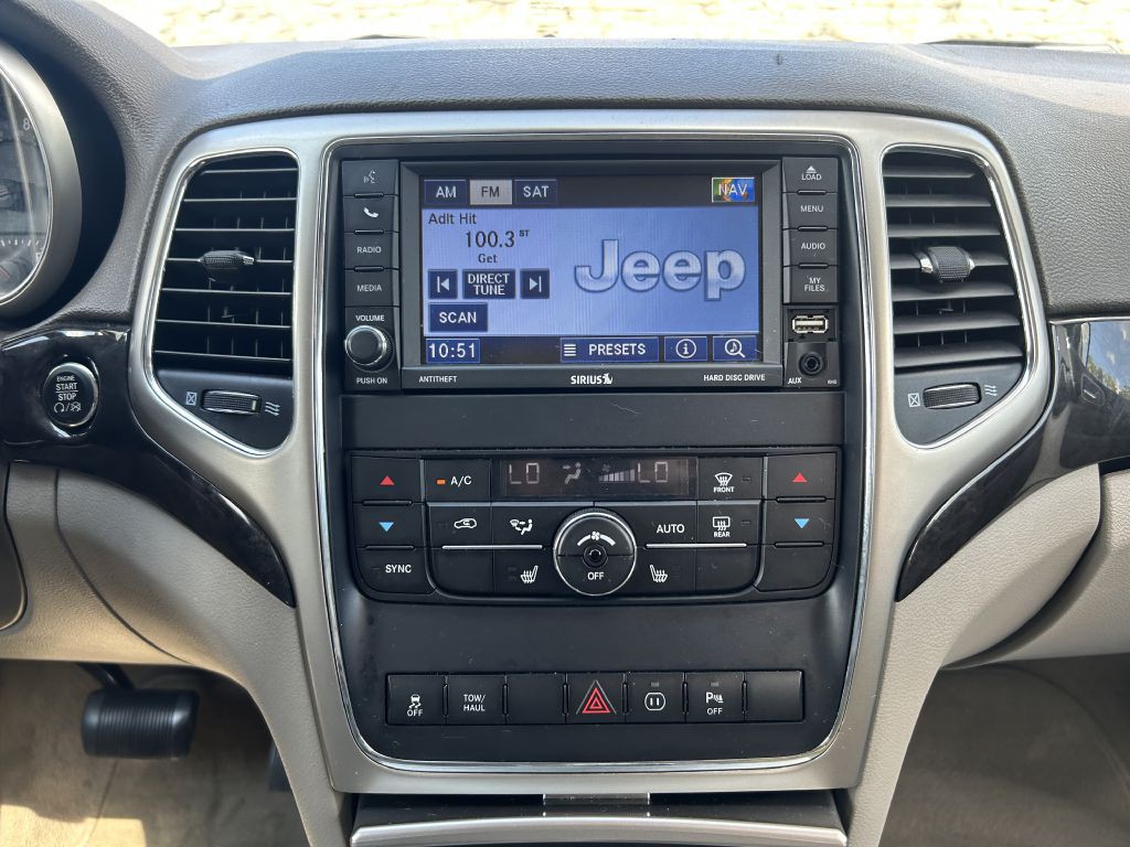 2012 Jeep Grand Cherokee Image 16