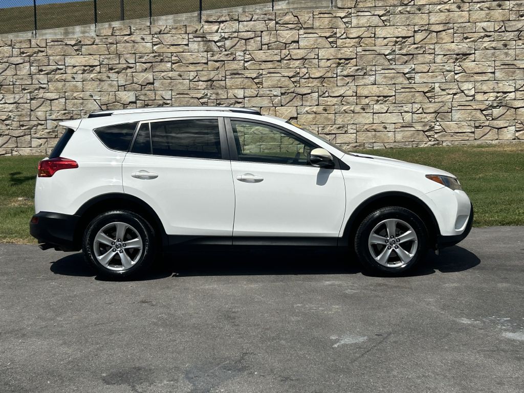 2015 Toyota Rav4 Image 3