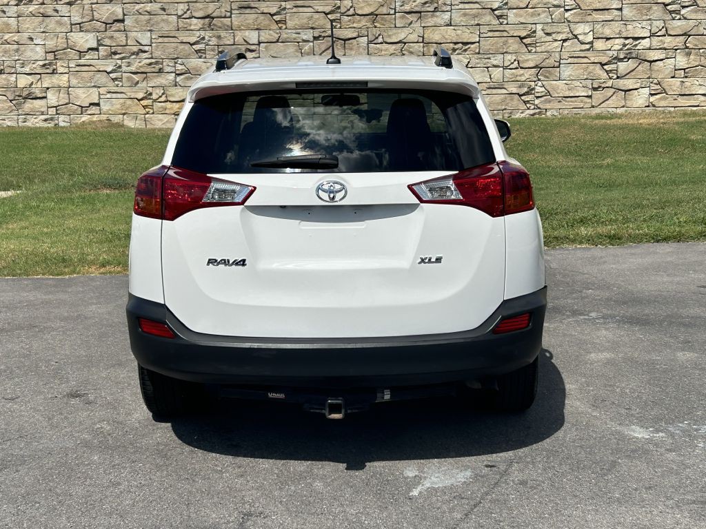 2015 Toyota Rav4 Image 5