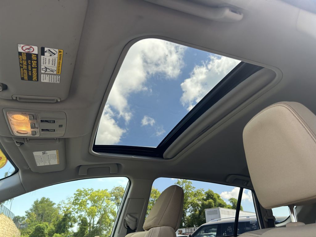 2015 Toyota Rav4 Image 11