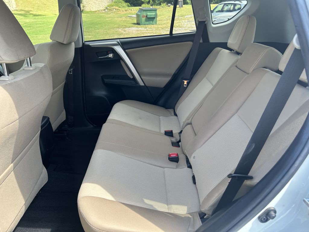 2015 Toyota Rav4 Image 12