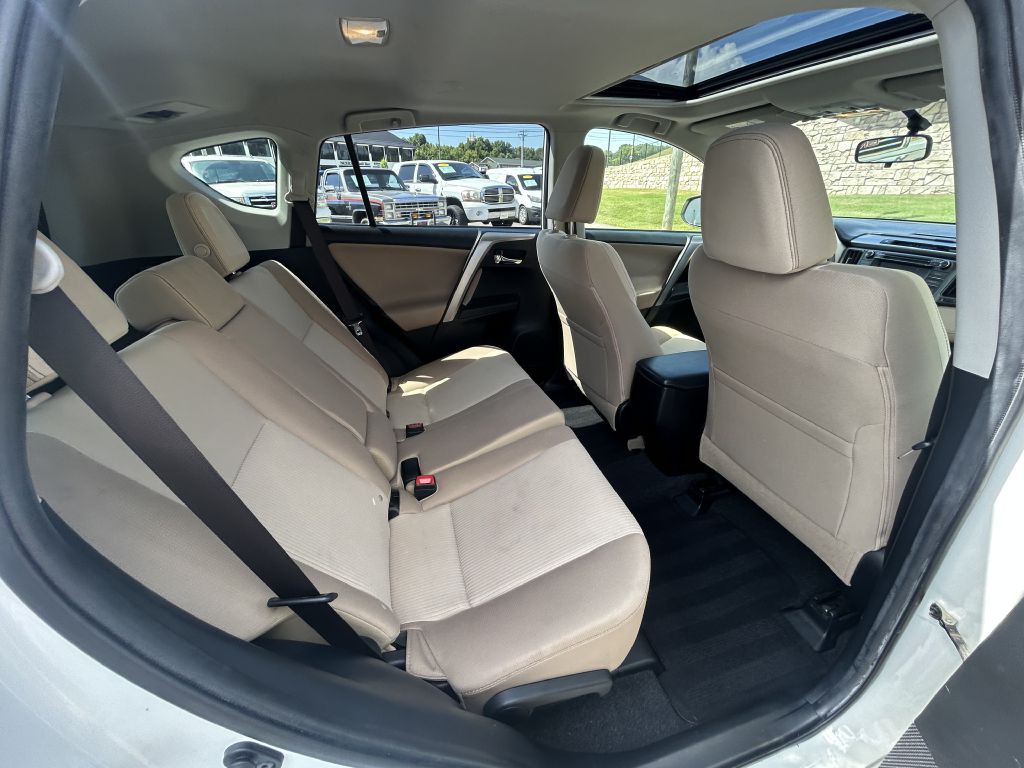 2015 Toyota Rav4 Image 14