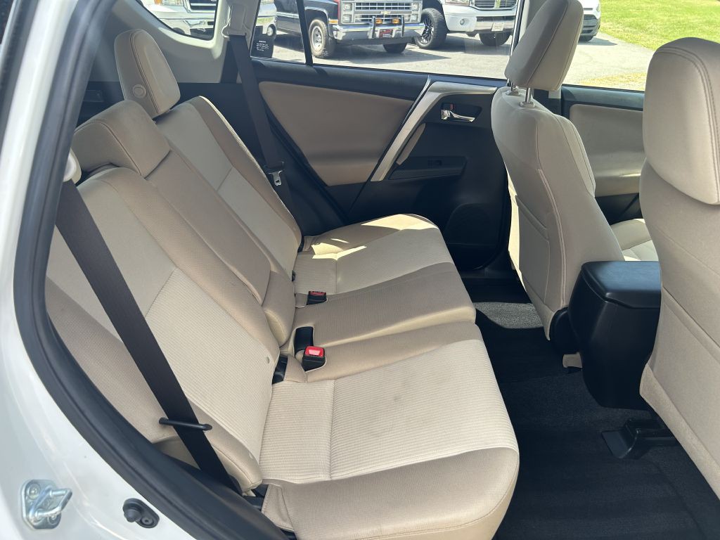 2015 Toyota Rav4 Image 15