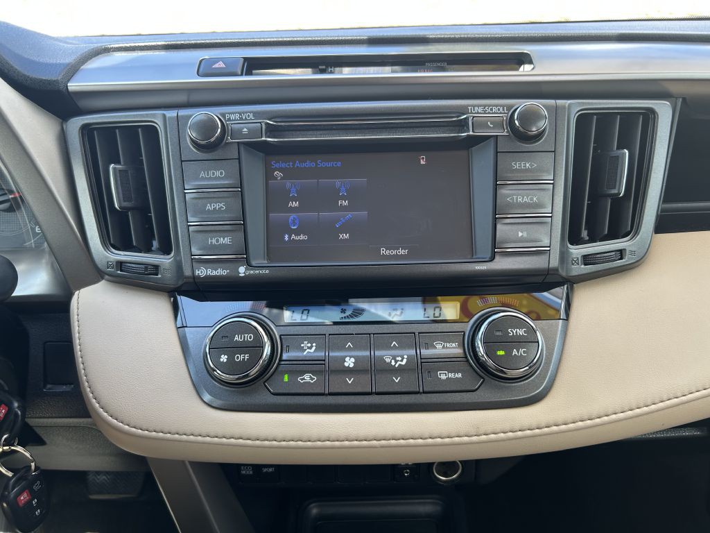 2015 Toyota Rav4 Image 17