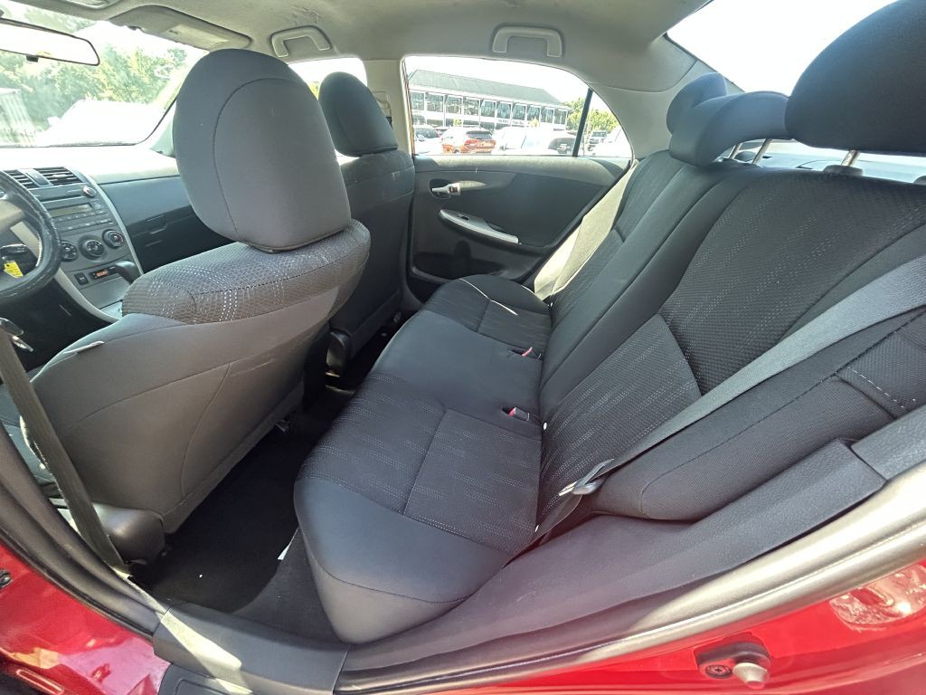 2011 Toyota Corolla Image 9