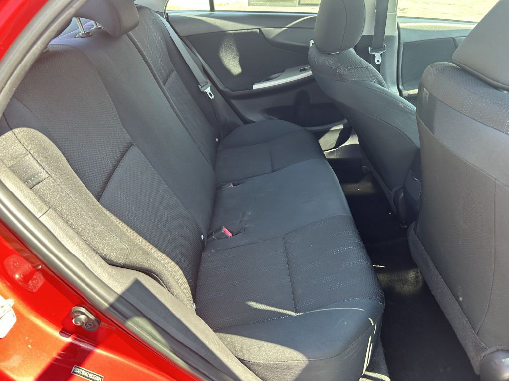 2011 Toyota Corolla Image 11
