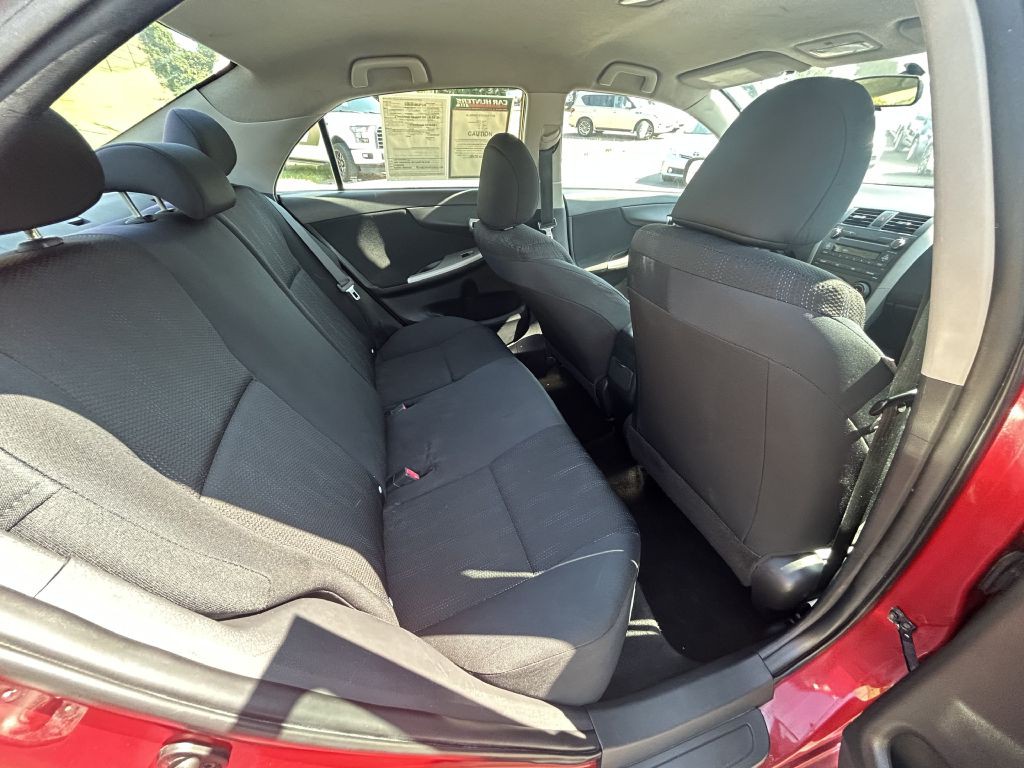 2011 Toyota Corolla Image 12