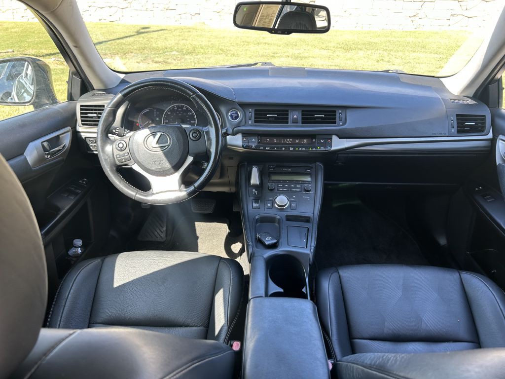 2016 Lexus CT Image 14