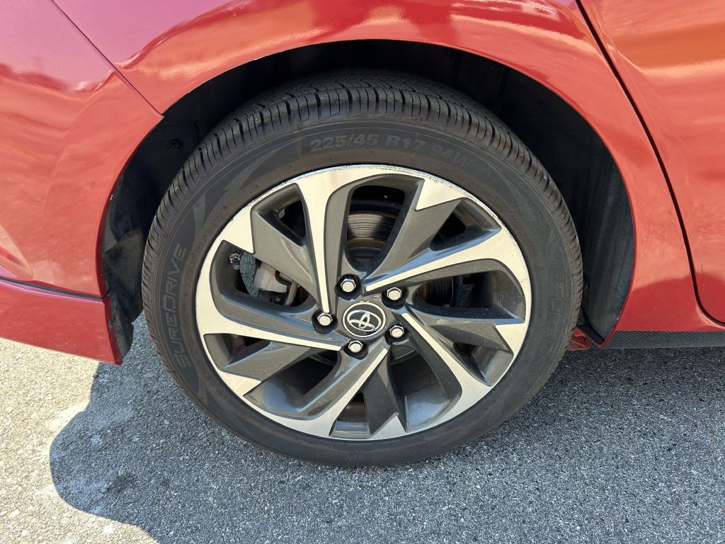 2017 Toyota Corolla Image 6