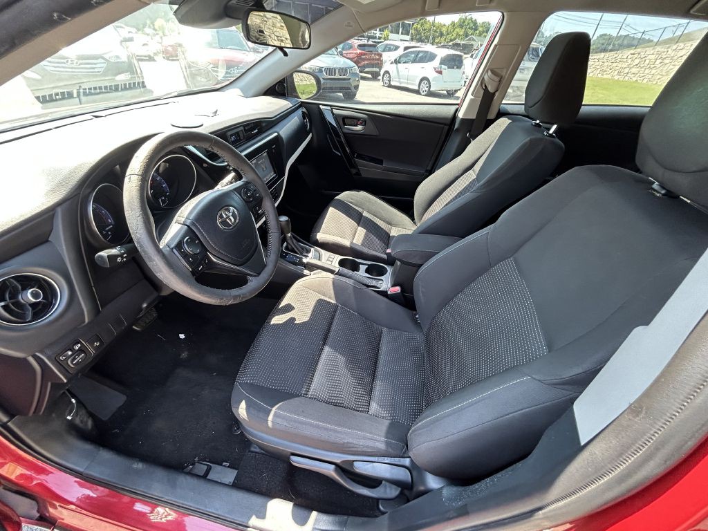 2017 Toyota Corolla Image 9