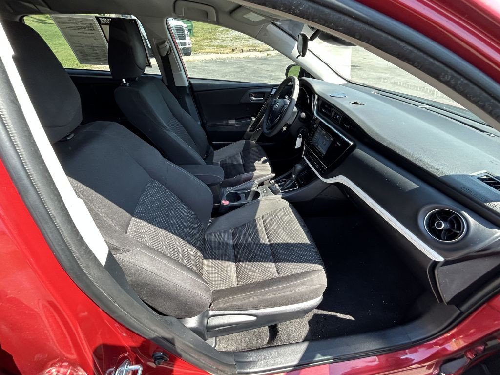 2017 Toyota Corolla Image 20