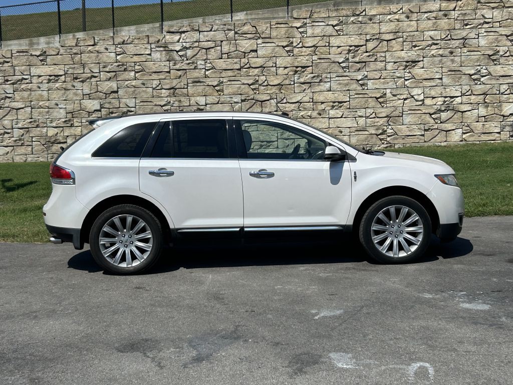 2013 Lincoln MKX Image 3